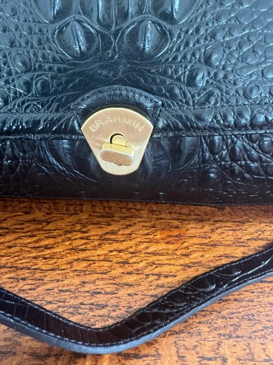 Brahmin Black Croc-Embossed Barrel Bag with Crossbody Strap - Picture 2 of 15